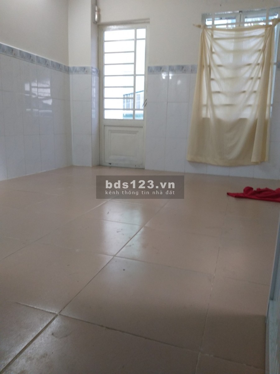 Nhà nguyên căn 1 trệt 2 lầu đường số 2 Phường 16