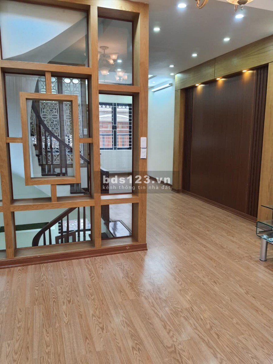 Bán nhà PL 2 mặt ngõ ô tô tránh phố Vũ Ngọc Phan 39m2 x 5 tầng mới đẹp giá 10,5 tỷ. LH 0912442669