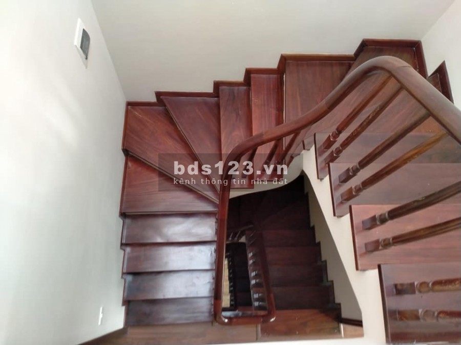 LẠC LONG QUÂN, gara ôtô, ô tô tránh, kinh doanh vip, đắc địa, 79Mx4T. 9.7 tỷ