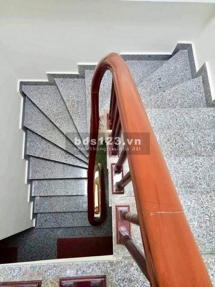 Siêu đẹp, Thanh Nhàn, nhà rộng, ngõ ba gác thông, dt 42m2, 4 tầng, nhỉnh 3 tỷ, Hai Bà Trưng