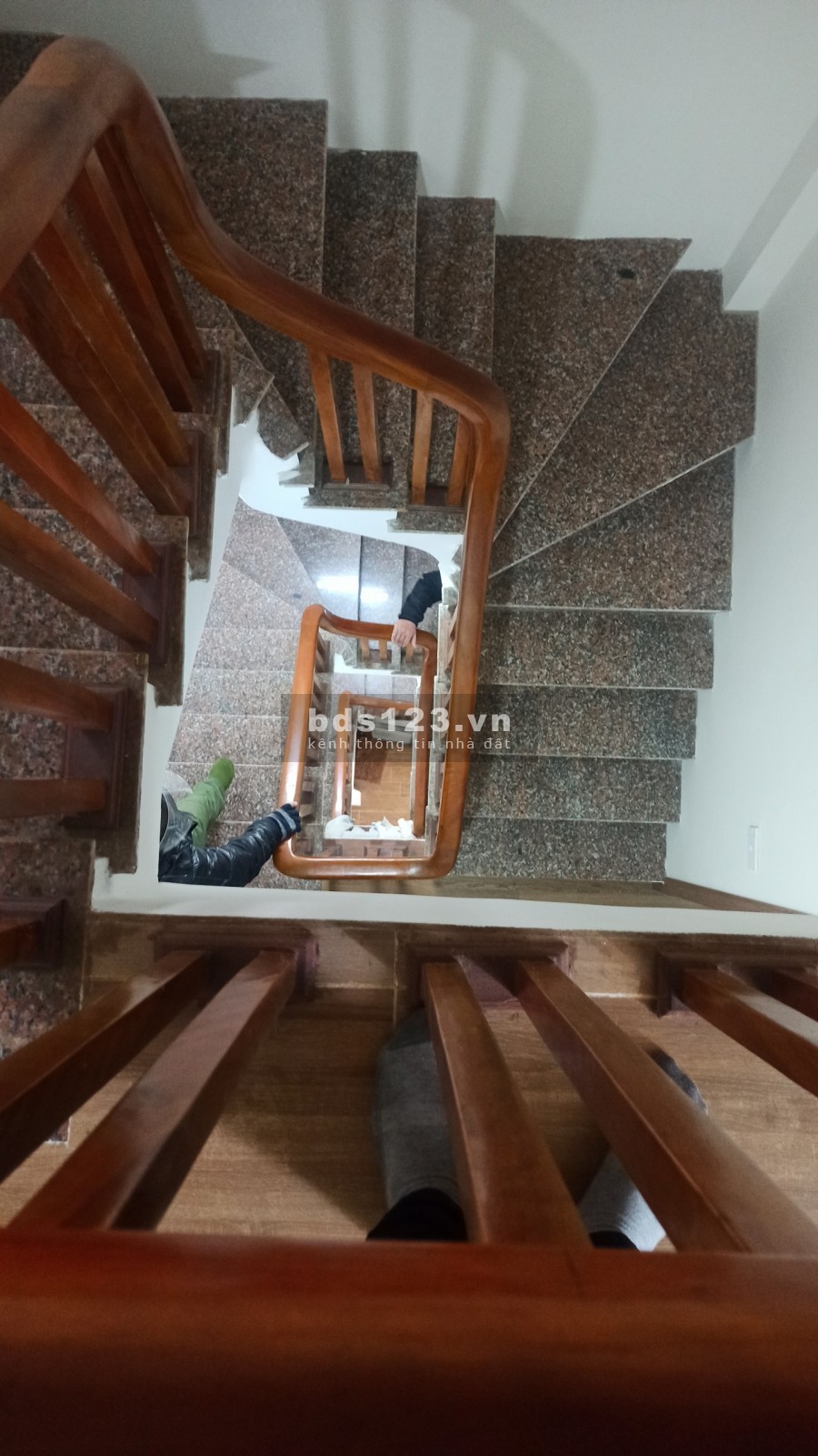 Nhà Phương Canh gần đường Trịnh Văn Bô, 36Mx4Tầng, gần ô tô đỗ giá rẻ nhỉnh 2tỷ