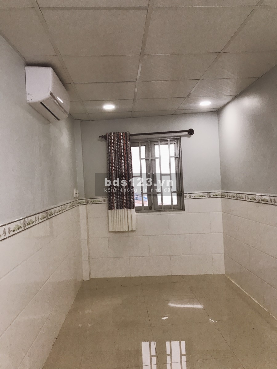 Nhà Trần Khắc Chân, Phú Nhuận, 6x12, trệt 1 lầu, sân thượng, 3PN máy lạnh