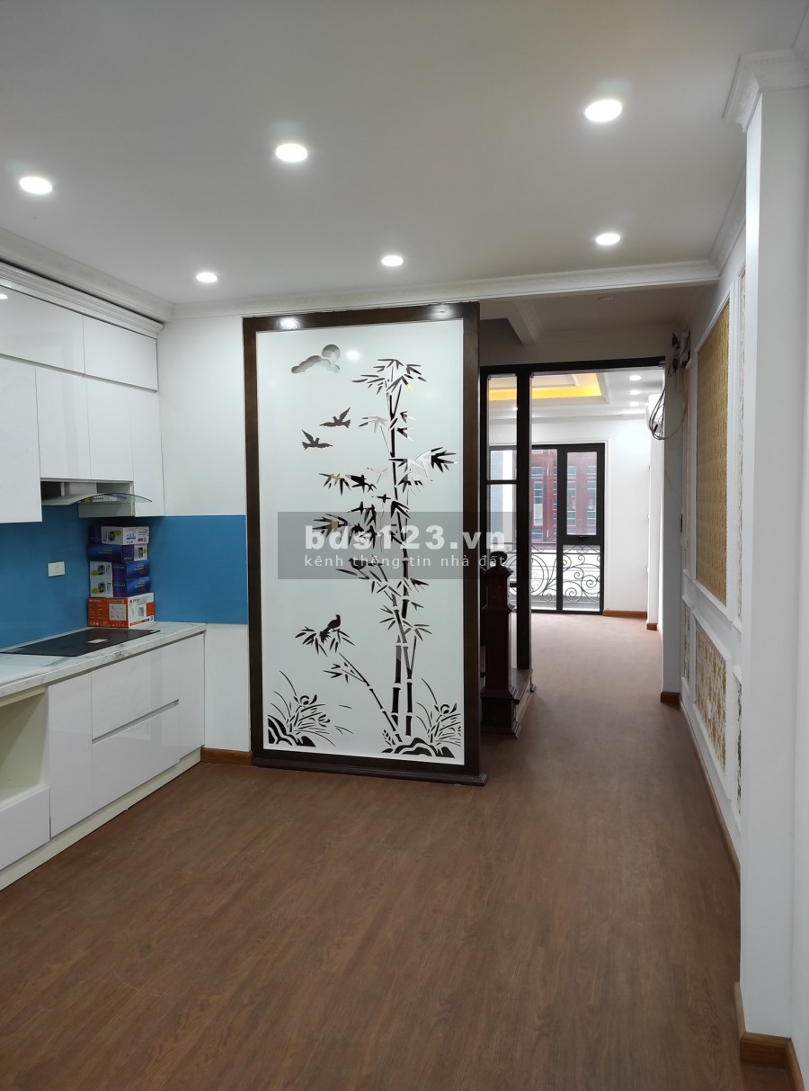 Chính chủ bán nhà Phân lô 5 tầng đường Hoàng Văn Thái, Thanh Xuân