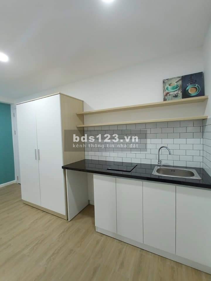 Bán nhà căn hộ dịch vụ 27 phòng doanh thu 180 triệu đường Hồ Văn Huê Quận Phú Nhuận