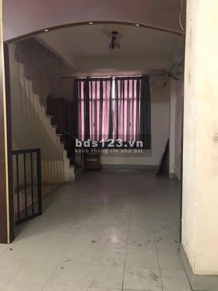 Chính chủ bán gấp nhà Quận Tân Phú 4 tầng Btct Dt 35m2 0899306823