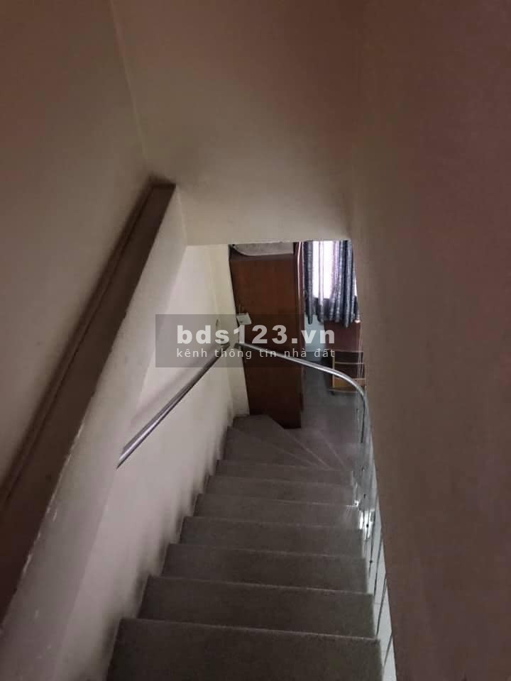 Chính chủ bán gấp nhà Quận Tân Phú 4 tầng Btct Dt 35m2 0899306823