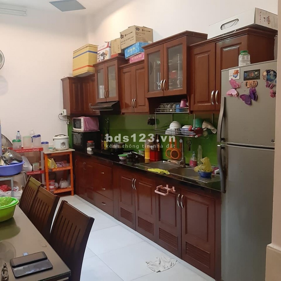 Chủ gấp bán đạp xuống 200 triệu. Hẻm xe hơi Khu dân cư Hồng Long.