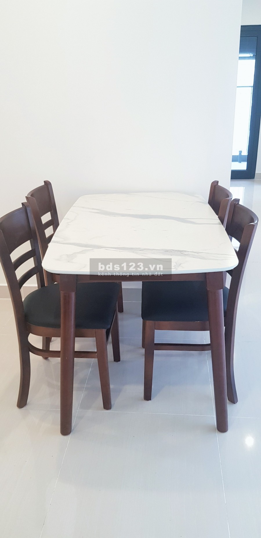 Bán căn 3PN chỉ 2ty580 tại Vinhomes Quận 9 bao hết thuế phí sang nhượng