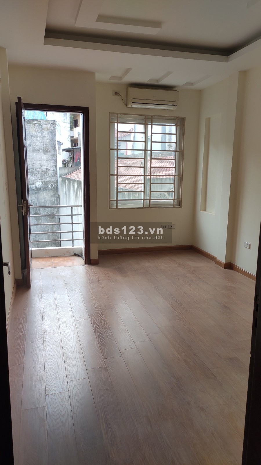 Bán nhà PL 5 tầng đẹp ở luôn phố Đào Tấn DT 43,6m2 giá 4,3 tỷ. LH 0912442669