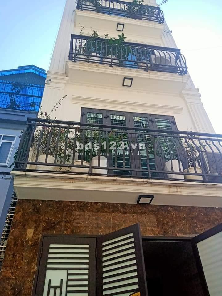 Phân lô Thanh Am, Thượng Thanh, Long Biên 60m 4 tầng, tiện ích đầy đủ, gara