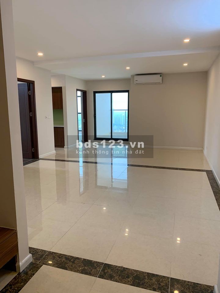 Bán nhà Mới đẹp Khu PL Trần Quốc Hoàn giá 14.5 tỷ, 63mx6T, Oto tránh