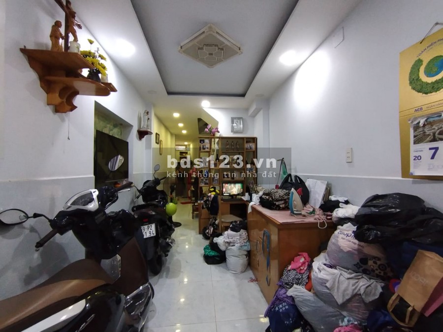 Bán nhà đẹp 3 Tháng 2 Quận 10 40m2 chỉ 4 tỷ 6 LH:0797023131