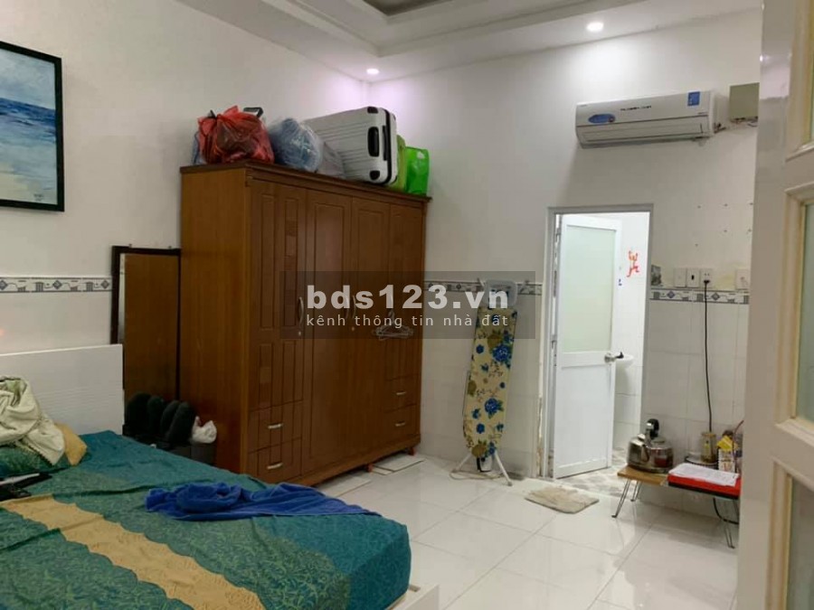 Cần tiền chữa bệnh, bán nhà đường Hoàng Sa, Quận 3 - 130m2, nhà 1 trệt xây kiên cố, giá chỉ 8,2 tỷ