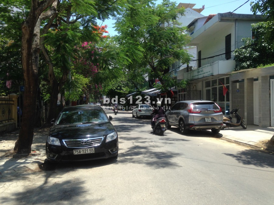BÁN GẤP NHÀ 3 TẦNG MẶT TIỀN KINH DOANH ĐƯỜNG TRẦN THÚC NHẪN GẦN CHỢ BẾN NGỰ 0702_788_074