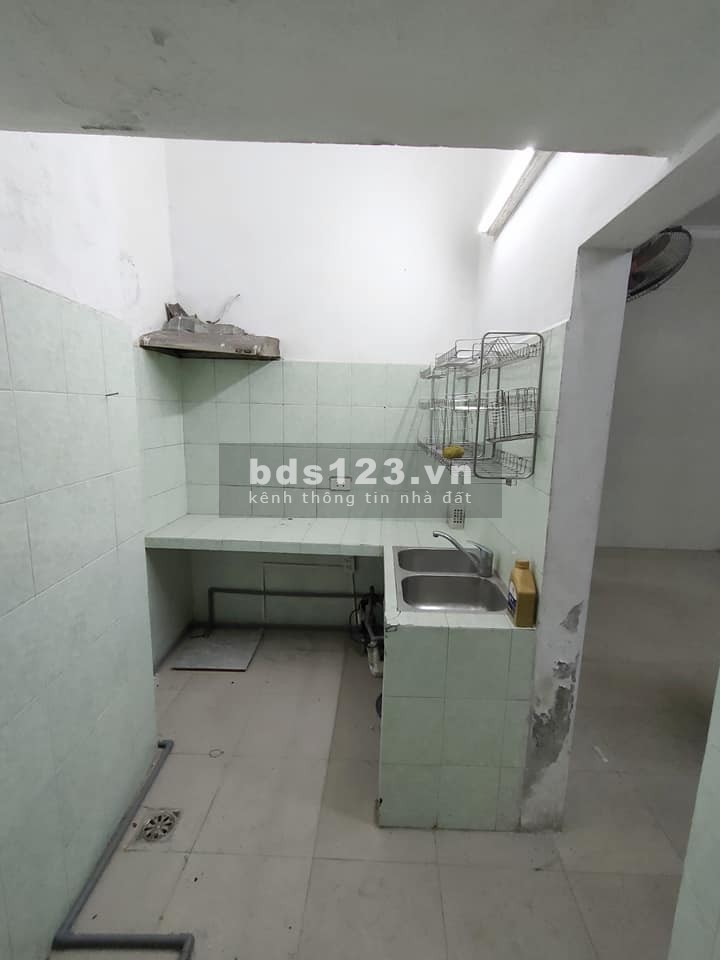 BÁN NHÀ NGÕ TOÀN THÁNG ĐÓNG ĐA 2 THOÁNG 30M2 4TANGF MT 5M GIÁ 2.5 TỶ