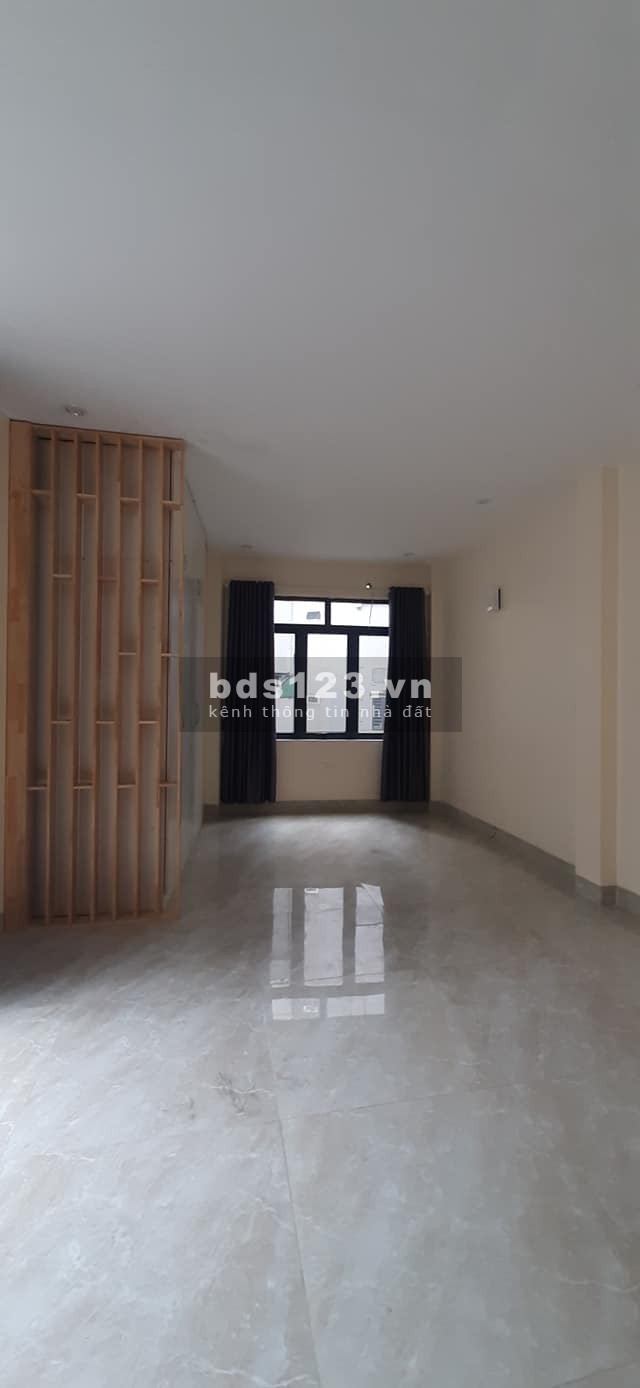 Bán nhà Ngã Tư Sở. Đống Đa, Lô Góc, Ở Ngay, DT38m2x4 tầng. LH: 0846 282 986.