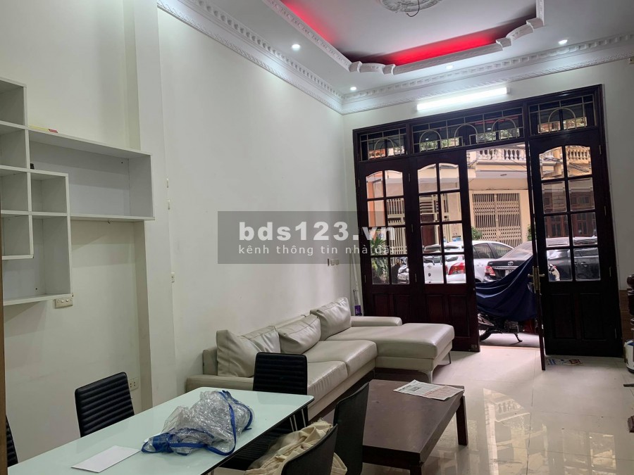 Bán nhà SIÊU HÓT phố Chùa Hà, Cầu Giấy. Ô tô tránh, KD đa dạng, DT 52 m2, Giá chỉ nhỉnh 8 tỷ.