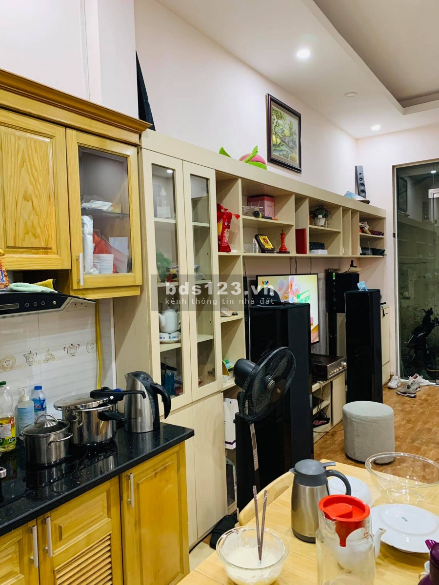 Bán nhà 2 mặt thoáng, phố Nhân Hòa – Quan Nhân, 35m2* 5Tầng full nội thất, giá 3,55 tỷ.