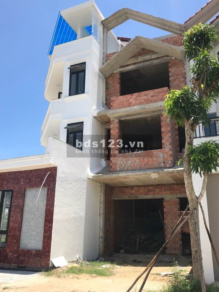 NHÀ THÔ 4 TẦNG ÁP LÔ GÓC CÁCH ĐƯỜNG CHÍNH TỈNH LỘ 10 CHỈ 30m