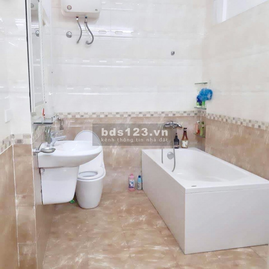 Siêu phẩm Trần Khát Chân, Ô tô qua nhà, KD các kiểu, DT61m2, 4 tầng, Giá yêu thương, HBT