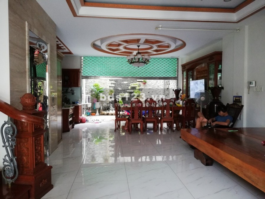 Biệt thự phố 5 tầng. Cạnh Maritime Bank Bàu Cát, Tân Bình. 16,5 tỷ