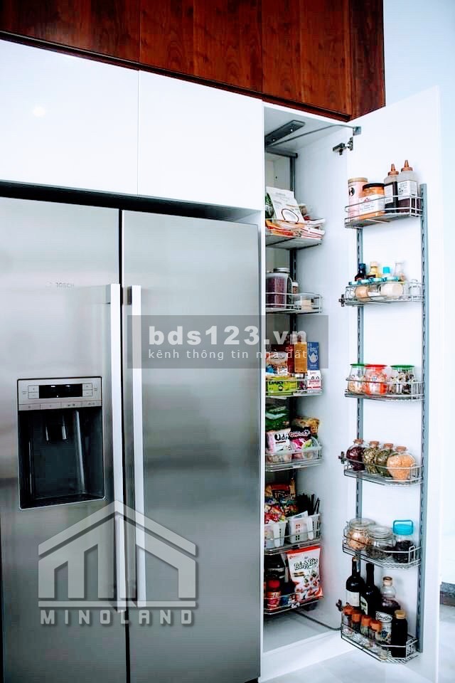 Cho thuê nhà phố nguyên căn đầy đủ nội thất dt: 6x20m trong KDC Vạn Phúc City Thủ Đức