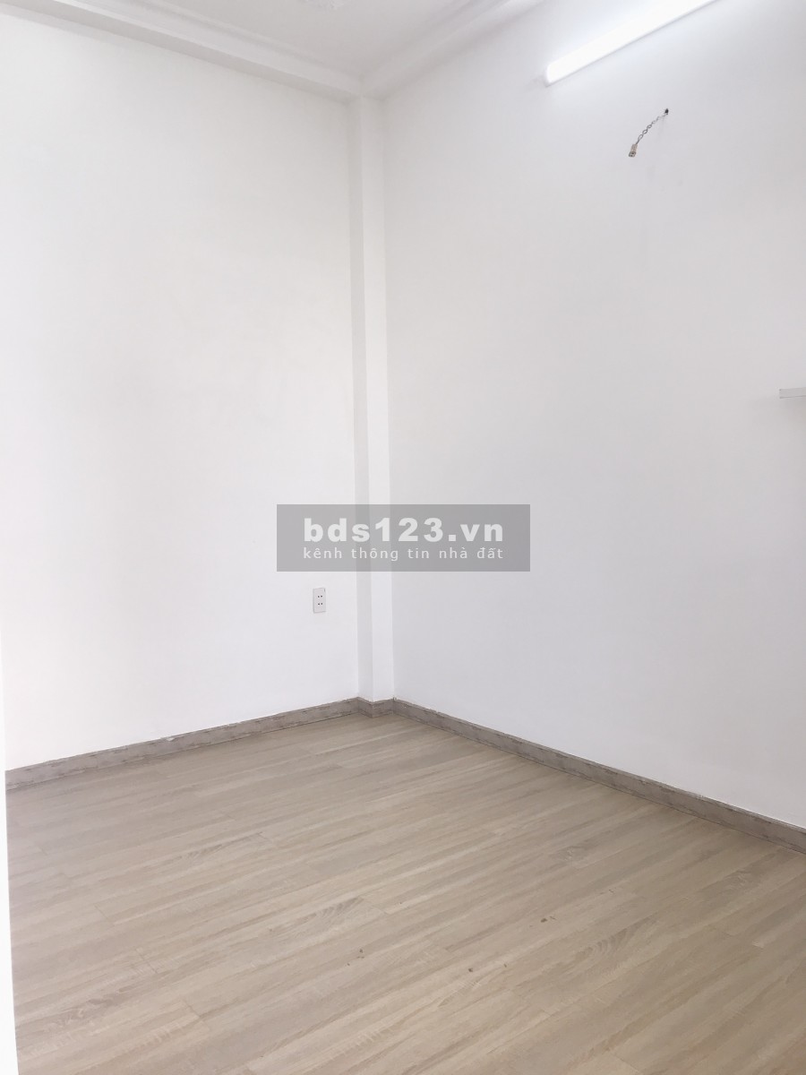 Nhà gần chợ cây Quéo Hoàng Hoa Thám, Bình Thạnh, 2PN- máy lạnh