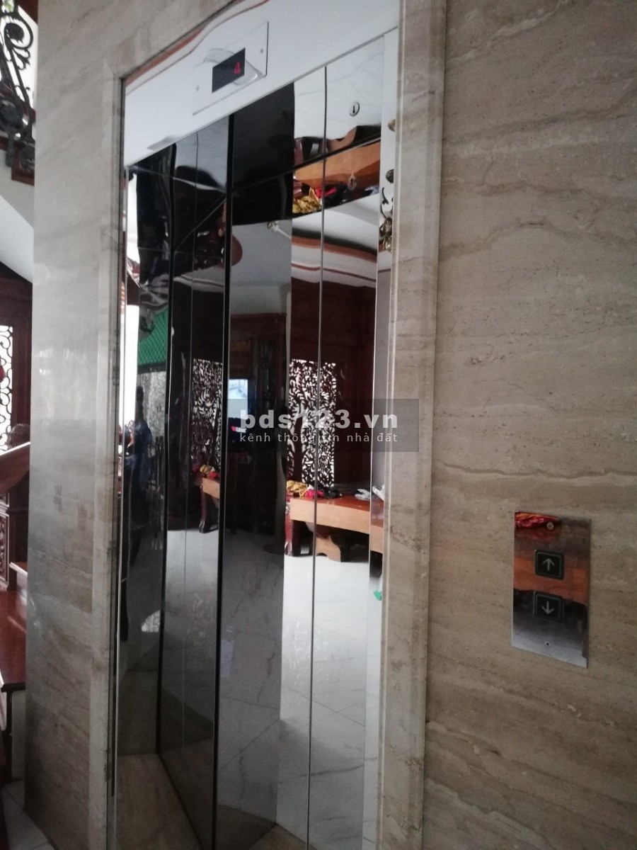 Biệt thự phố 5 tầng. Cạnh Maritime Bank Bàu Cát, Tân Bình. 16,5 tỷ