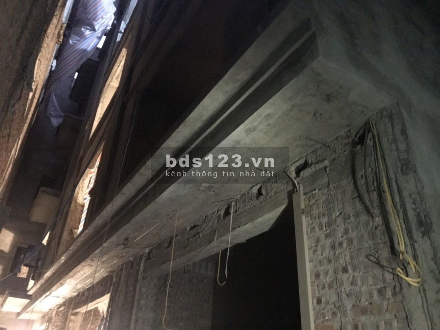 Cần bán đất Phân Lô Ngõ 218 Lạc Long Quân Trích Sài: 150m2, 5T, mặt tiền 4m, giá 3 tỷ