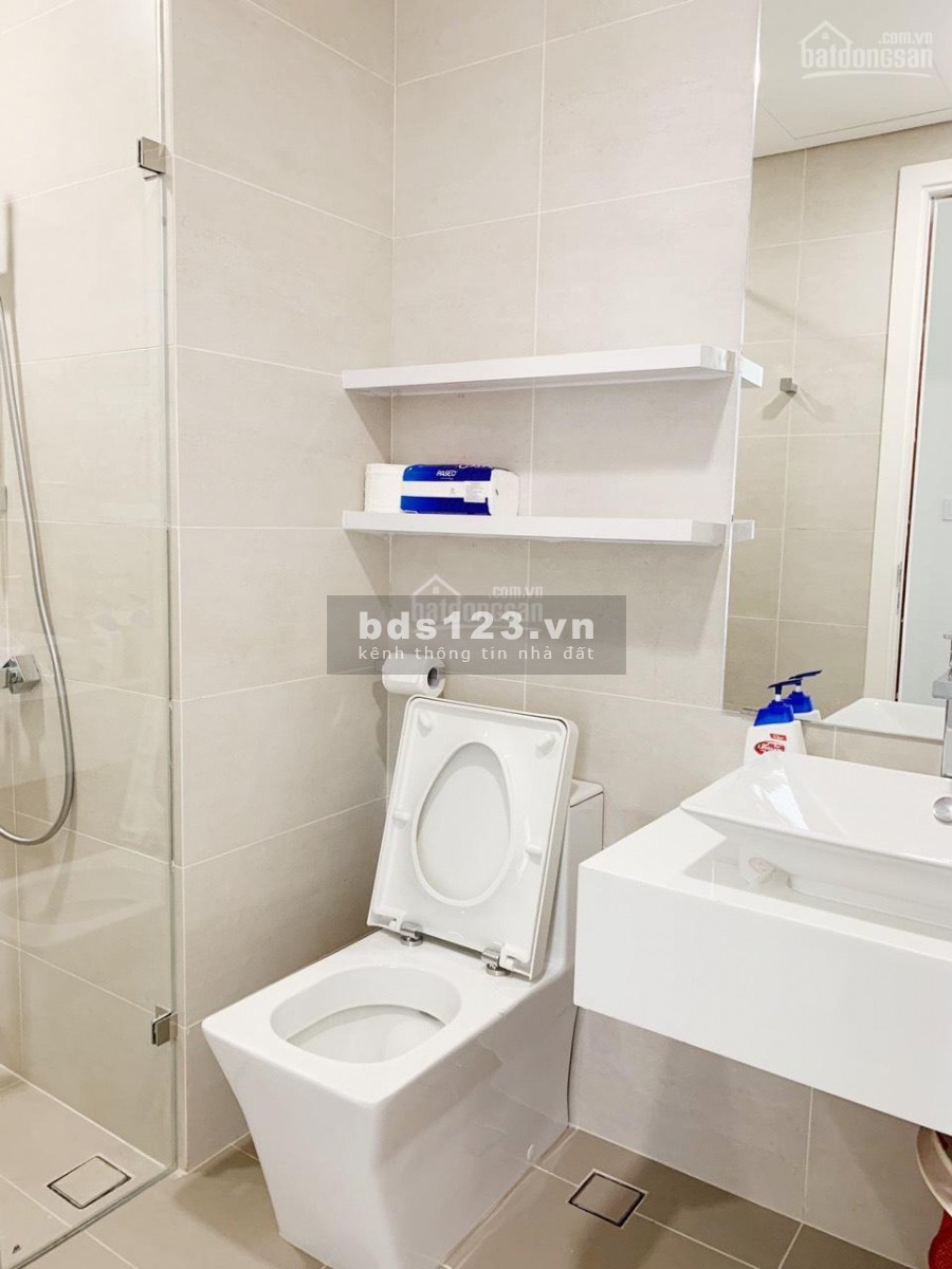 Cho thuê căn hộ trống tại cc Hà Đô Quận 10, dtsd 75m2, 2 PN, giá 15 triệu/tháng, có sẵn đồ dùng
