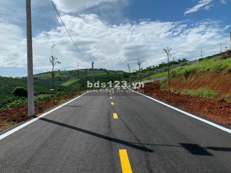 750 triệu có ngay đất thổ cư gần trung tâm TP Bảo Lộc. Nghỉ dưỡng cùng suối đồi Tây Nguyên.