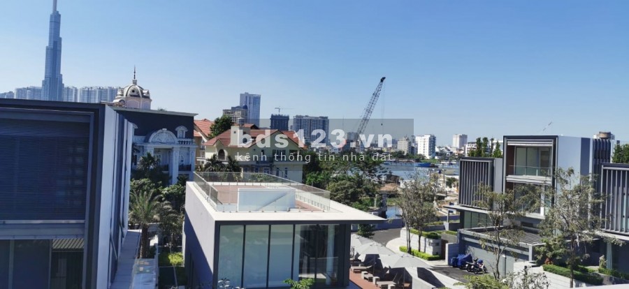 Bán cao ốc văn phòng số 10 Lý Tự Trọng, P. Bến Nghé, Quận 1, giá 650 tỷ