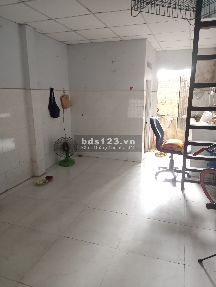 Tìm bạn Nam ở ghép có CMND cọc trước 1 tháng