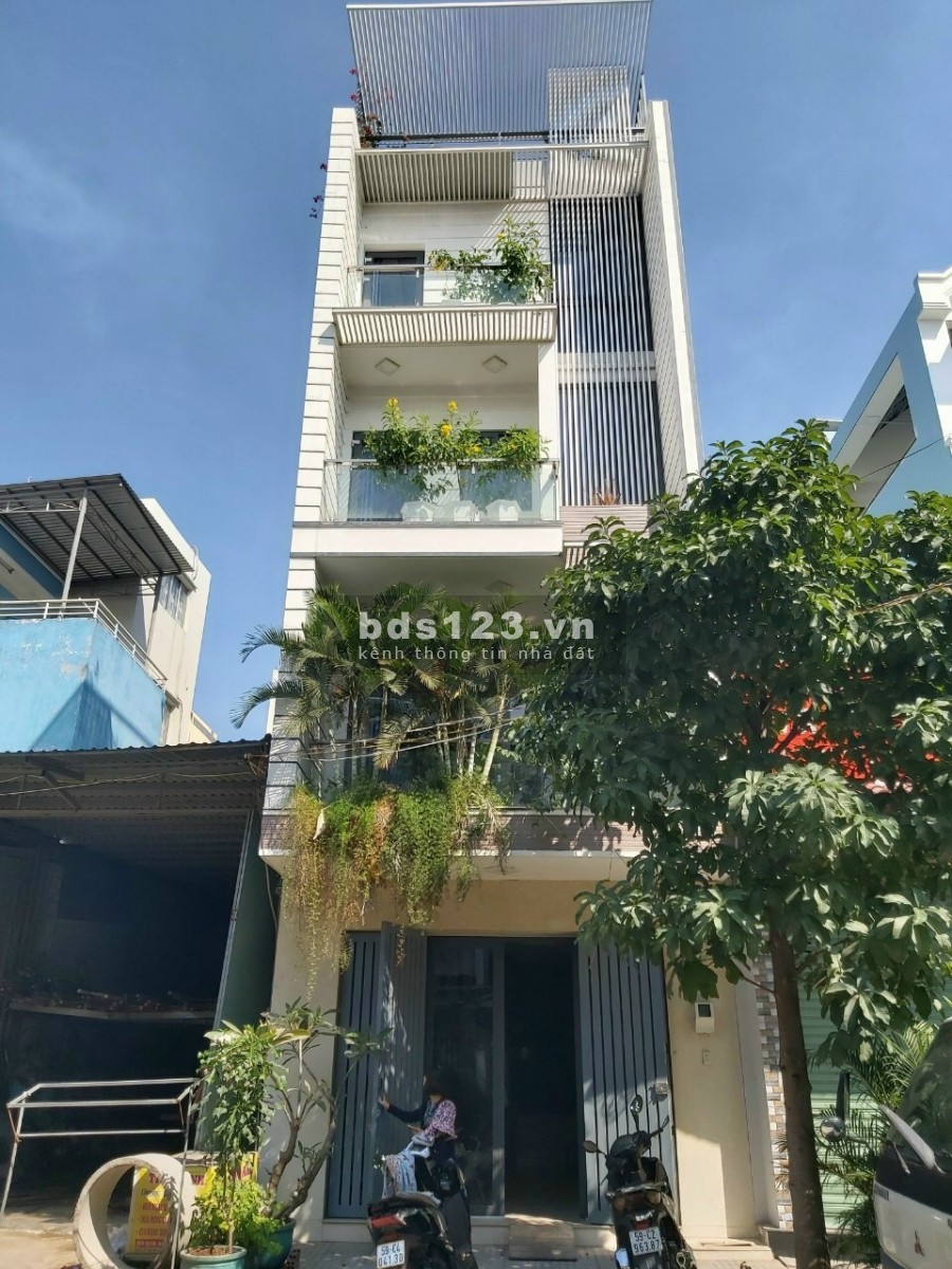 Chính chủ bán nhà ăn Tết, Phạm Hữu Lầu, Quận 7, Giá 8.5 tỷ, 4.8x15m, +84.943211439 Ms Hải