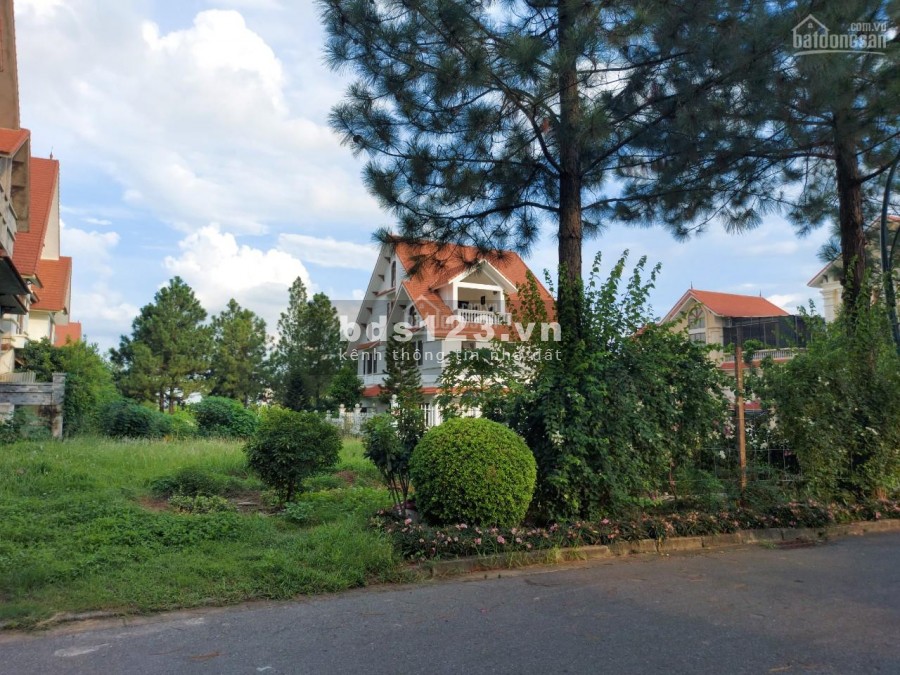 Cần bán gấp 400m2 đất xây biệt thự The Phoenix Garden