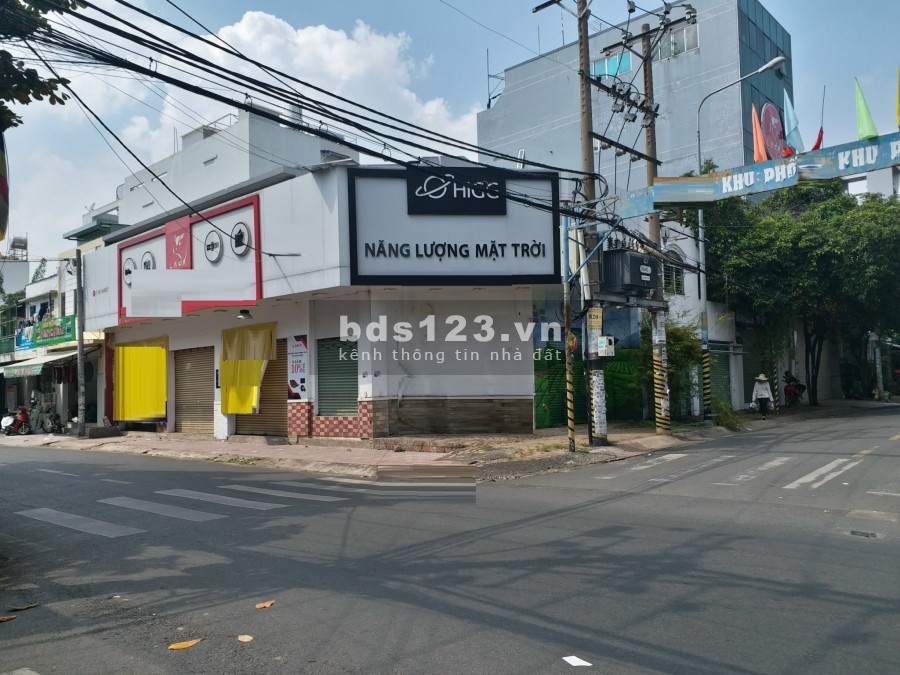 2 Mặt Tiền Hai Bà Trưng. DT: 4.5 x 9. Nhà cấp 4 đẹp kd