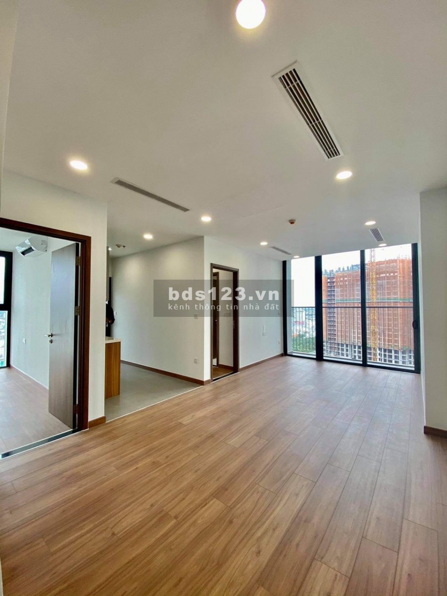 Bán căn hộ Eco Green 2PN Block B tầng trung view công viên 22ha cực đẹp 3.5 tỷ (full thuế phí)