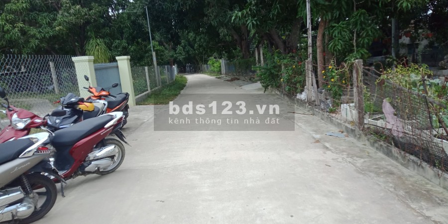 Cần bán nhanh lô dất thổ cư ngay trung tâm xã cam thành bắc huyện Cam Lâm tỉnh Khánh Hòa, gần QL1A, chỉ với 2,5tr/m2