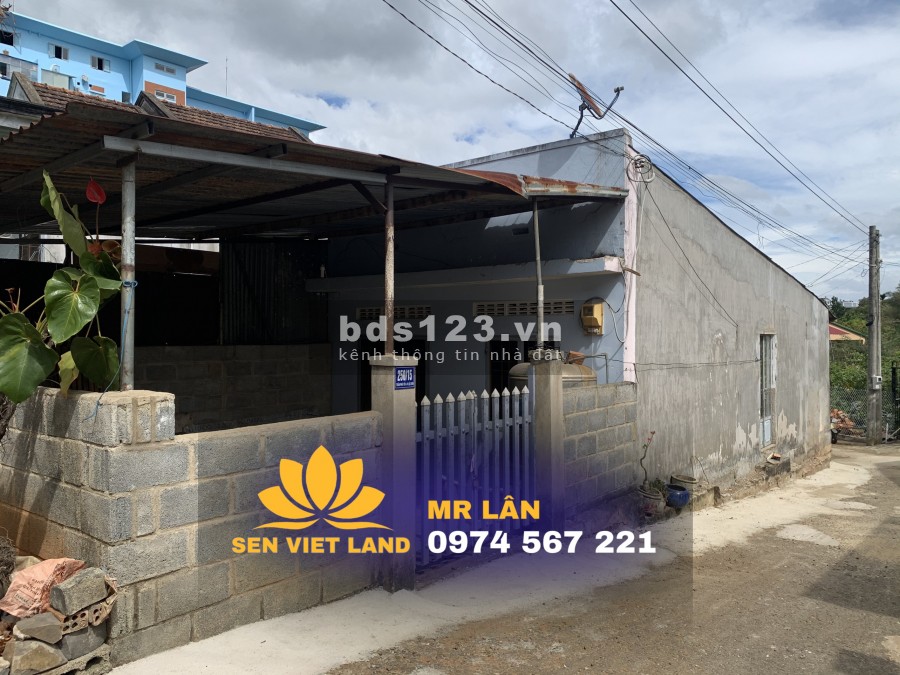 Nhà góc 3 mặ tiền bán rẻ, 1.4 tỷ Trần Phú, Bảo Lộc