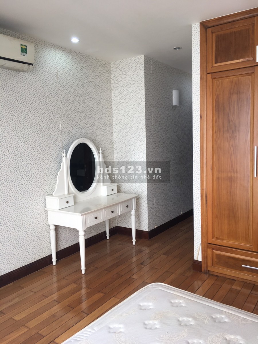 Him Lam Riverside nằm trong khu đô thị mới Him Lam Tân Hưng Q.7, Căn hộ 100 m2, 2PN - 3WC.bán 3 tỷ 7, LH: 0835130091 Nhung