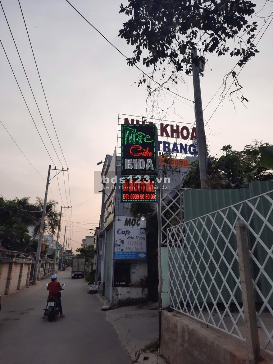 Bán nhà trung tâm phường Thạnh Xuân, Quận 12: 0832123112.