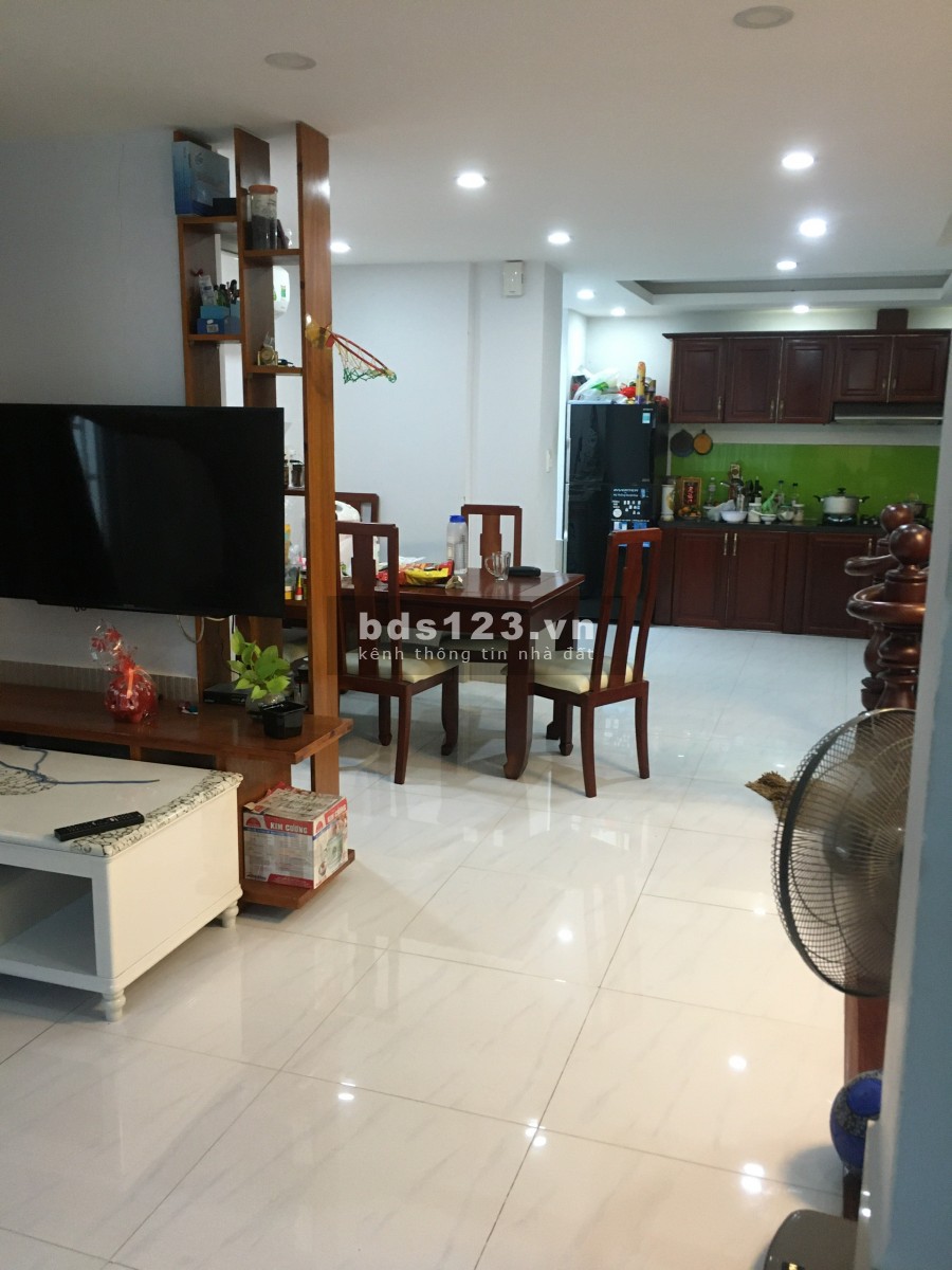 Nhà bán 3 lầu Phan Văn Trị Gò Vấp 72m2 giá chỉ 5.1 tỷ. Mặt tiền, 8PN, DT(5 x 14.5)