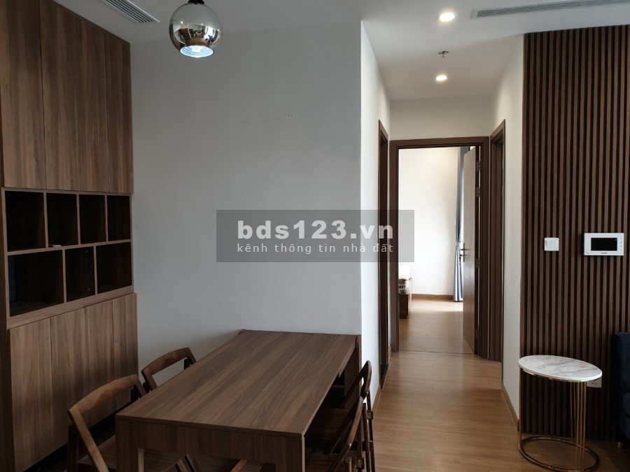 Việt Đức Complex 2 phòng ngủ 80m ban công ĐN 2.3 tỷ 0985800205