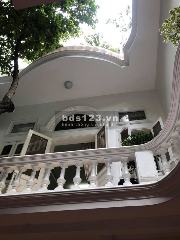 NHÀ ĐẸP NGUYỄN KHANG CẦU GIẤY MẶT TIỀN KHỦNG NHÀ VƯƠNG TRONG PHỐ 66M2 GIÁ 3.8 TỶ