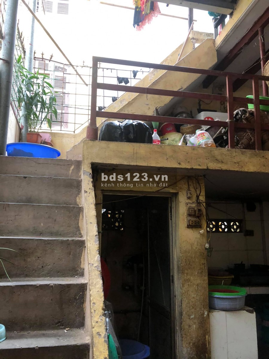 LÔ GÓC, PHỐ 50M, 37m2x3Tầng, MT 4,4M, 3,3Tỷ, Vĩnh Phúc, Ba Đình.