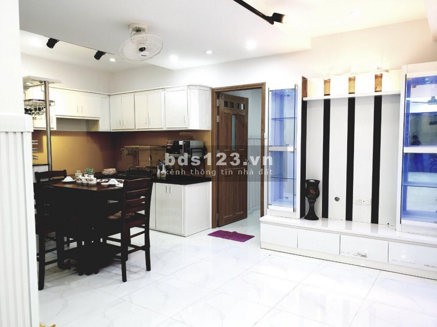 BÁN NHÀ HXH 7m Lạc Long Quân P.8 Tân Bình, 3T, BTCT. Chỉ 6 Tỷ