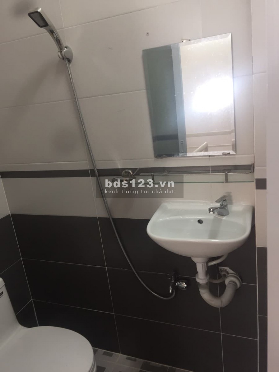Chỉ 2.9 tỷ Dt 20 m2 5x4, 2 lầu, nhà đẹp