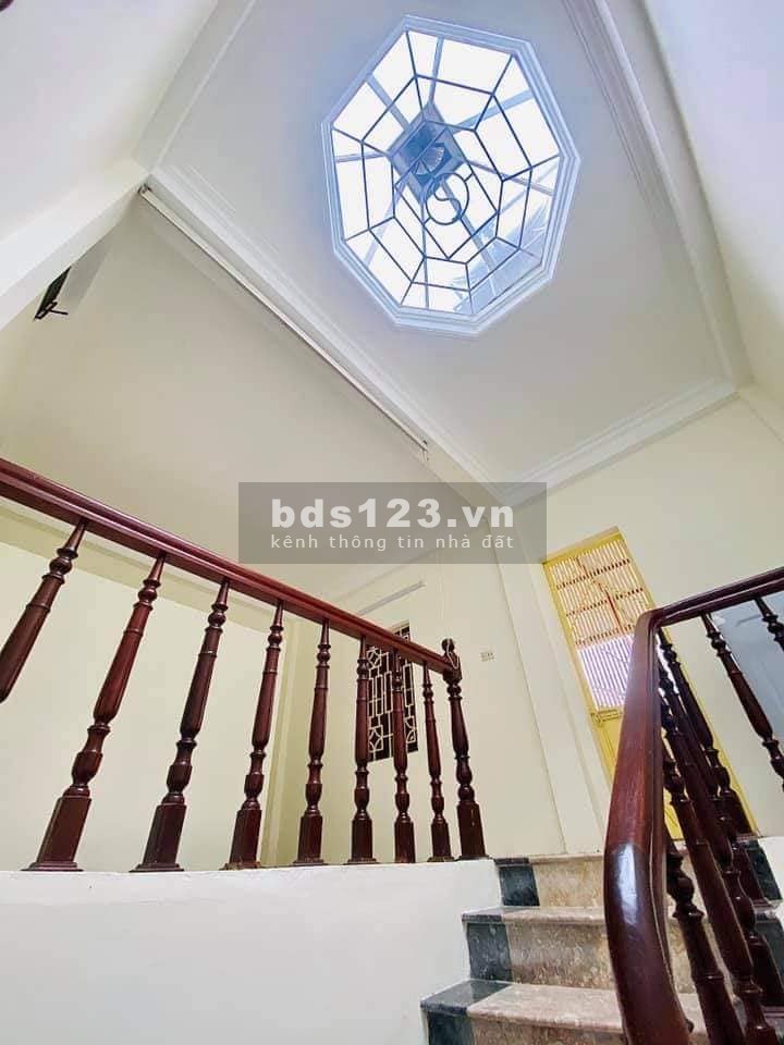 Bán nhà Tô Vĩnh Diện,Thanh Xuân 60m 4T 4.7 tỷ,nhà rộng đẹp