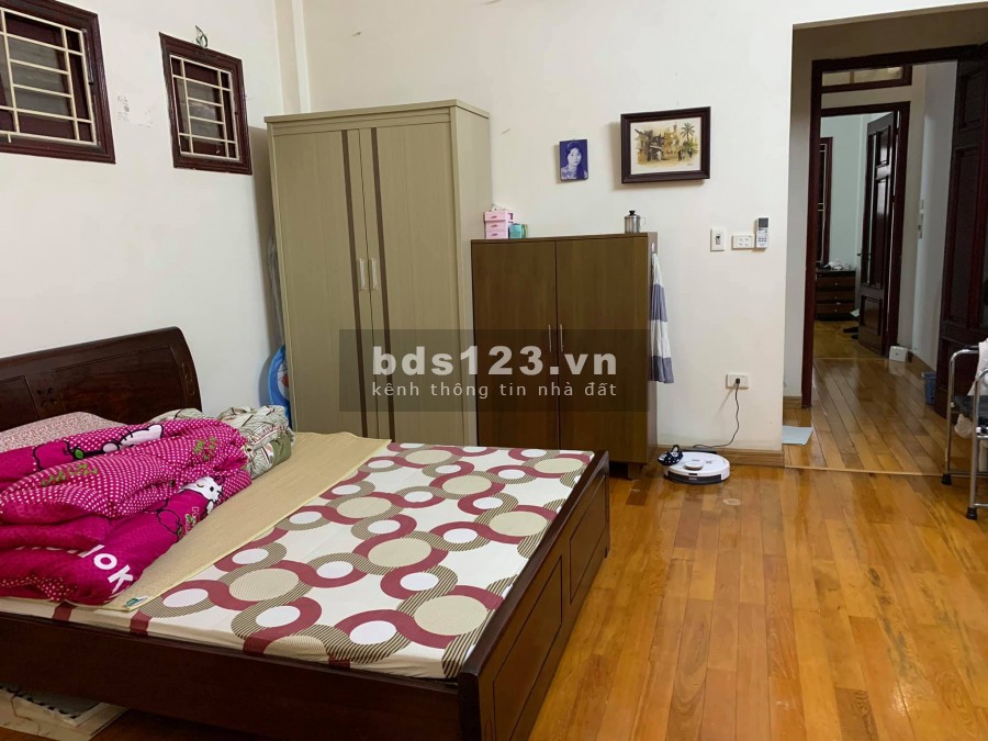 Bán nhà phố Thái Hà - Lô góc - 75m2x4T, MT 4,5m, sát phố, ô tô đỗ gần, chỉ 9 tỷ