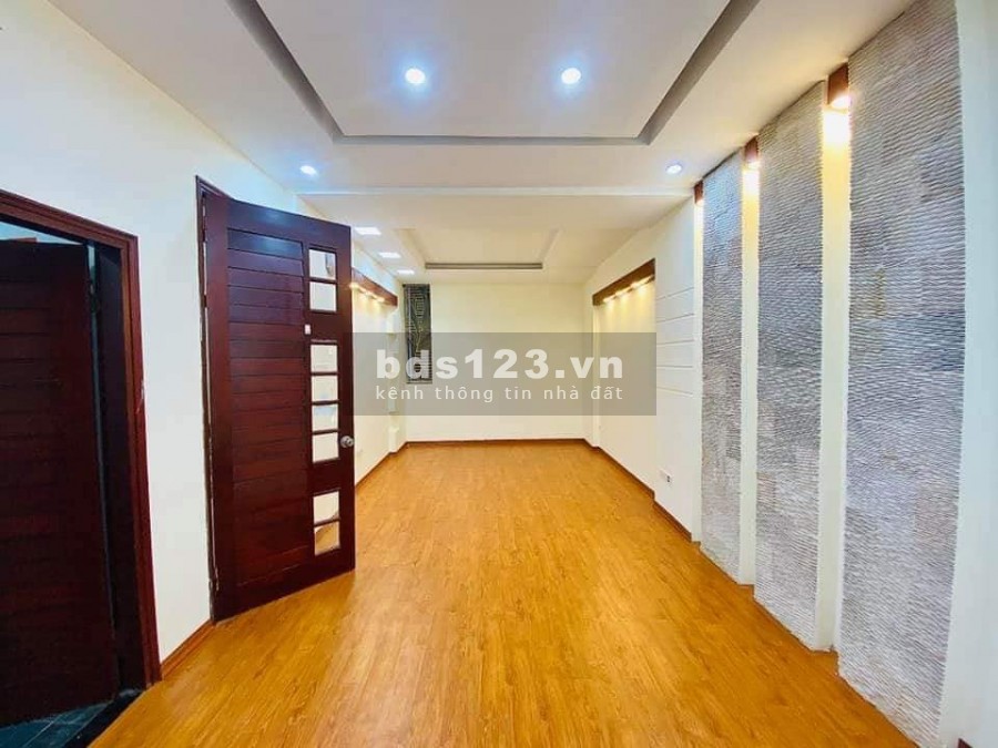 Bán nhà Tô Vĩnh Diện,Thanh Xuân 60m 4T 4.7 tỷ,nhà rộng đẹp